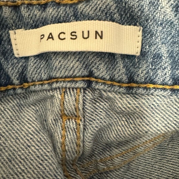 PacSun Straight Mom Jeans 100% Cotton - Size 23 - Picture 11 of 13